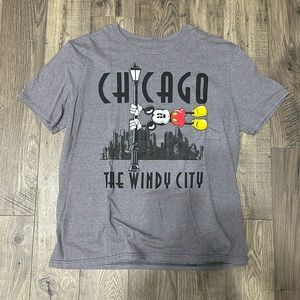 Disney Store Chicago the Windy City Mickey Mouse graphic t-shirt Sz Large
